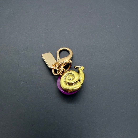 Pink Snail Purse or Keychain Charm - Picture 2 of 2